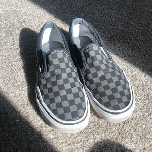 Women’s black checkered Vans lightly worn size 8.5